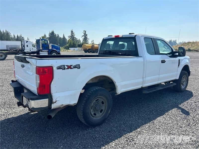 Ford F-350 XL 4x4 Extended Cab Pickup 其他