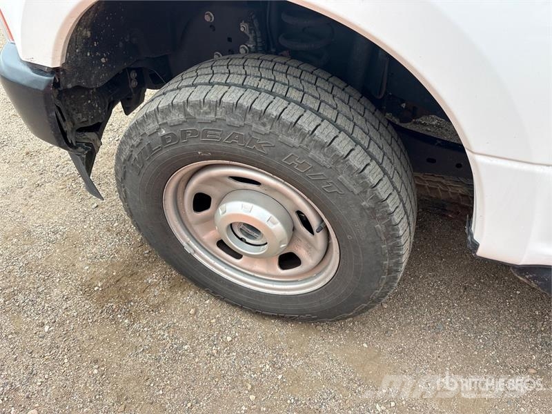Ford F-350 XL 4x4 Extended Cab Pickup Ostalo
