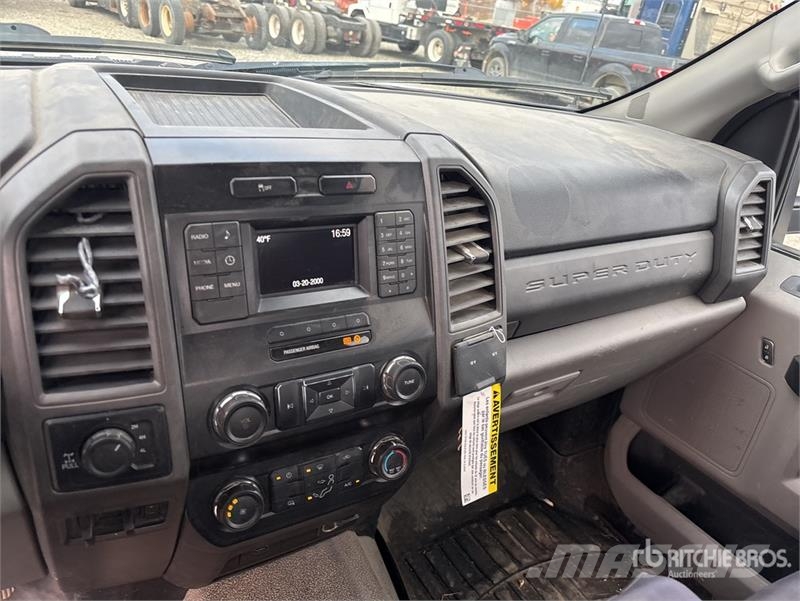 Ford F-350 XL 4x4 Extended Cab Utility Truck Pick up/Dropside