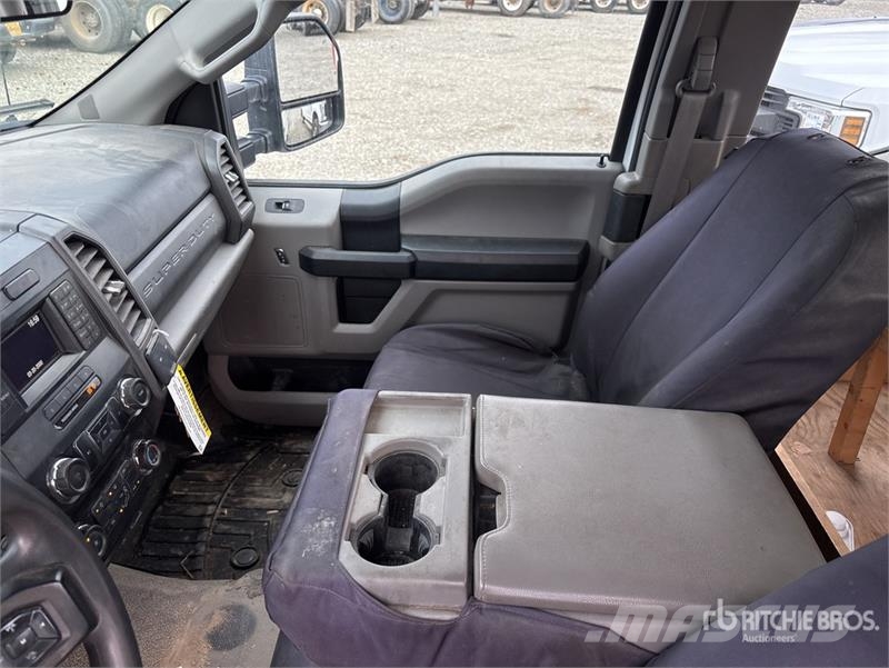 Ford F-350 XL 4x4 Extended Cab Utility Truck Pick up/Dropside