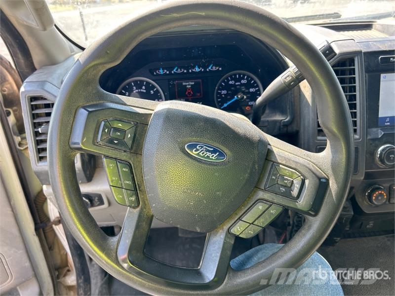 Ford F-350 XL 4x4 Extended Cab Pickup 其他