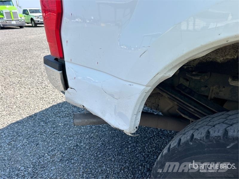 Ford F-350 XL 4x4 Extended Cab Pickup 其他