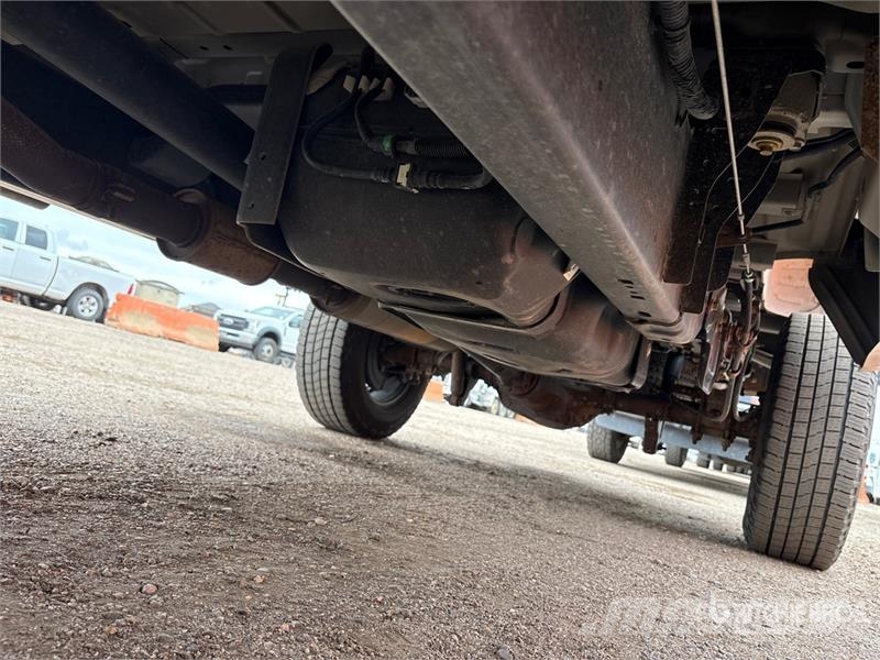 Ford F-350 XL 4x4 Extended Cab Pickup Ostalo