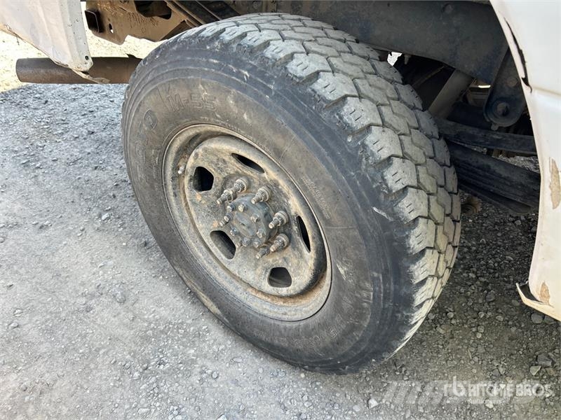 Ford F-350 XL 4x4 Extended Cab Pickup 其他
