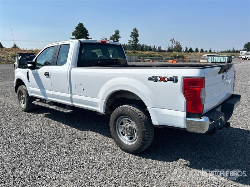 Ford F-350 XL 4x4 Extended Cab Pickup 其他