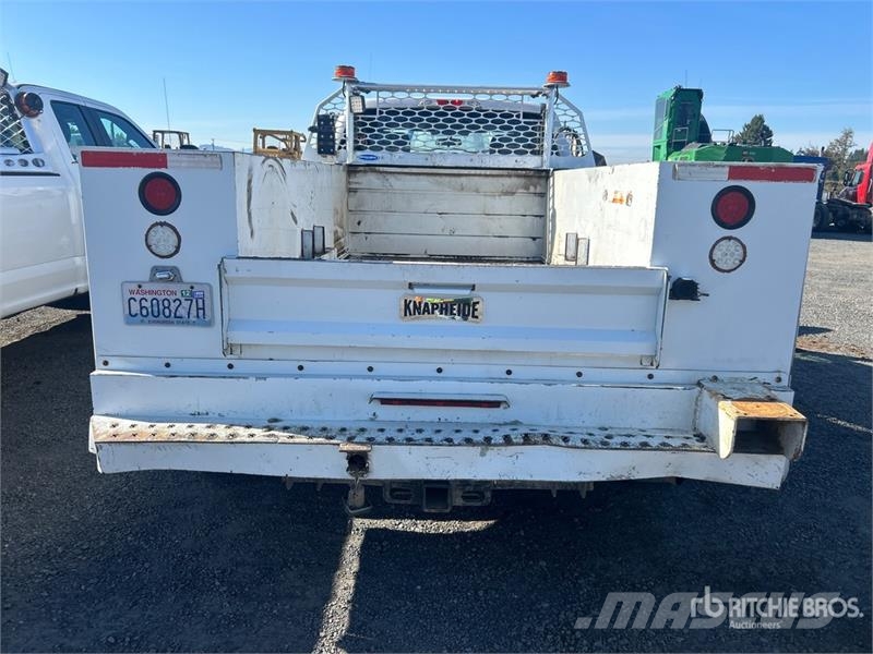 Ford F-350 XL 4x4 Extended Cab Utility Truck شاحنات خفيفة/مفصلية الجوانب