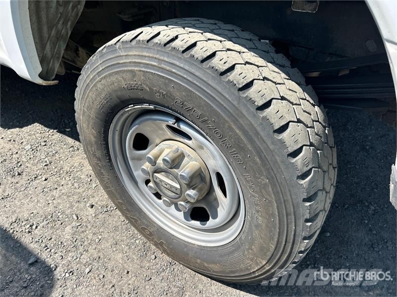 Ford F-350 XL 4x4 Extended Cab Pickup 其他