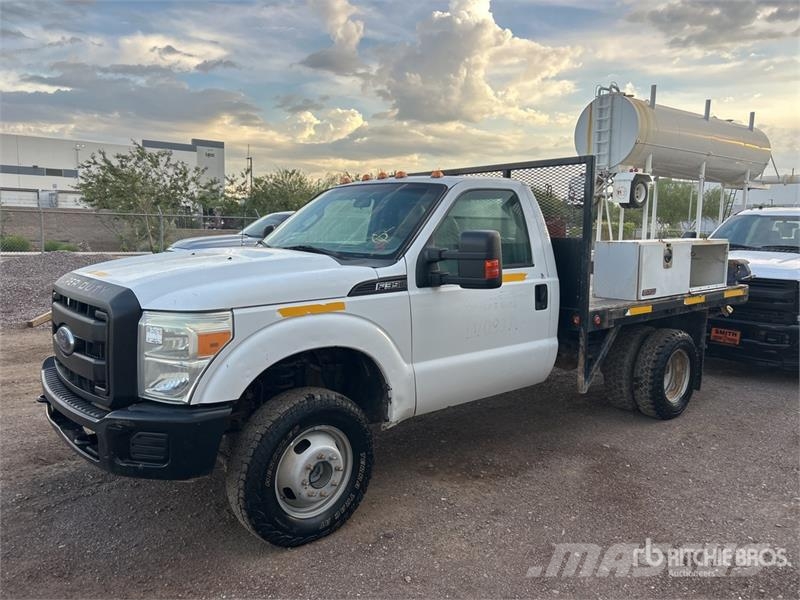 Ford F-350 XL 4x4 Flatbed Truck Flatbed/Dropside trucks