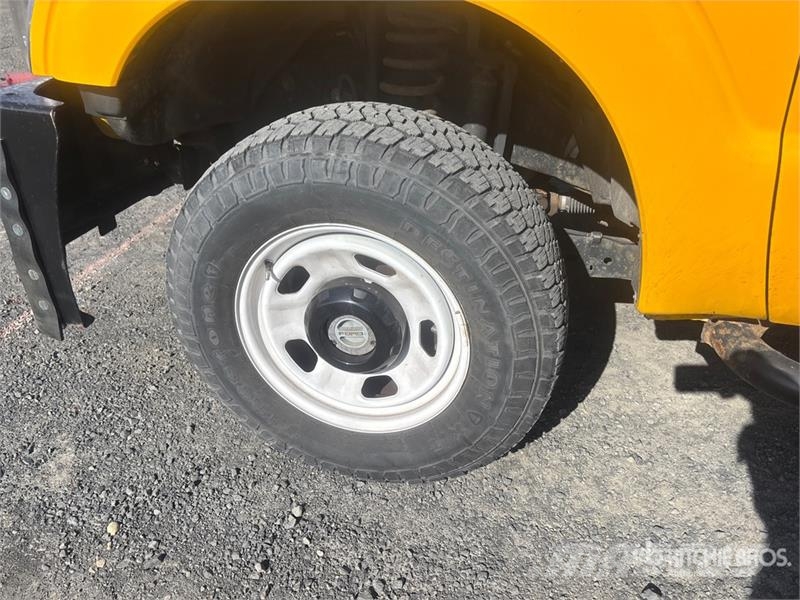Ford F-350 XL 4x4 Pickup Drugi