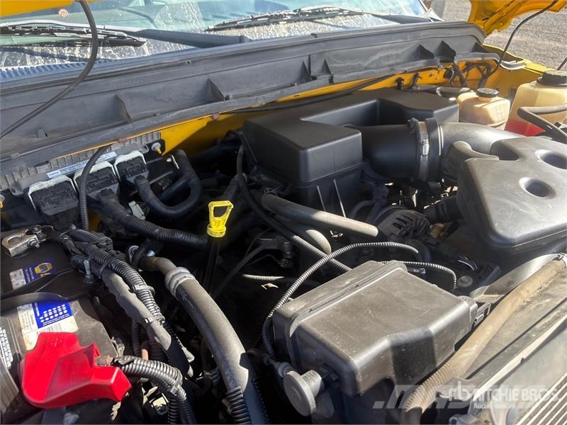 Ford F-350 XL 4x4 Pickup Drugi