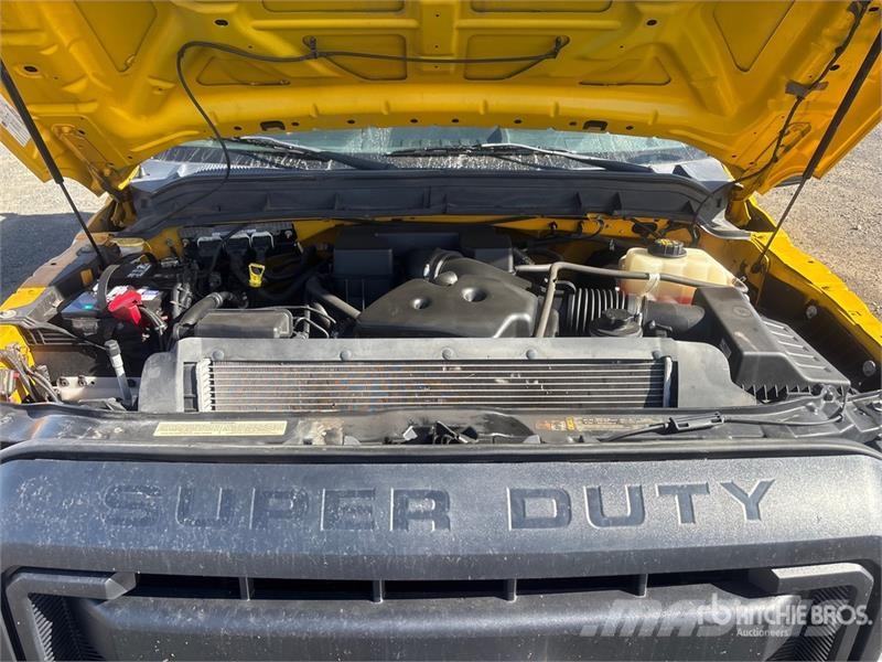 Ford F-350 XL 4x4 Pickup Drugi