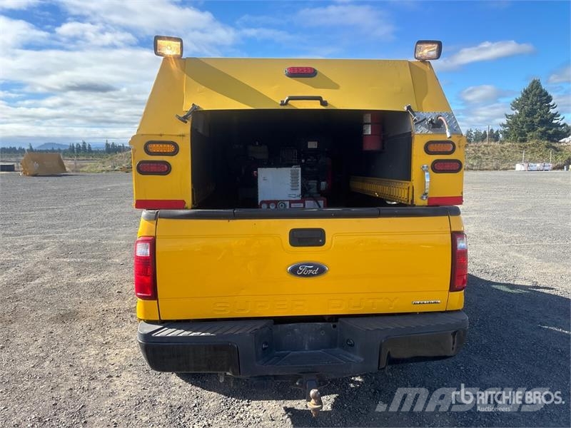 Ford F-350 XL 4x4 Pickup Drugi