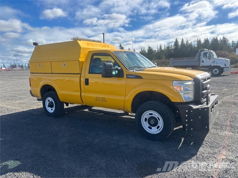 Ford F-350 XL 4x4 Pickup Drugi