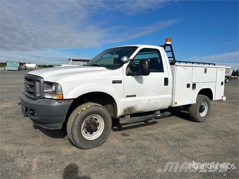 Ford F-350 XL 4x4 Utility Truck Vieglais kravas automobilis/izkraušana no sāniem