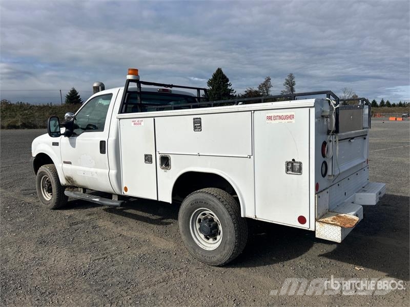 Ford F-350 XL 4x4 Utility Truck Vieglais kravas automobilis/izkraušana no sāniem
