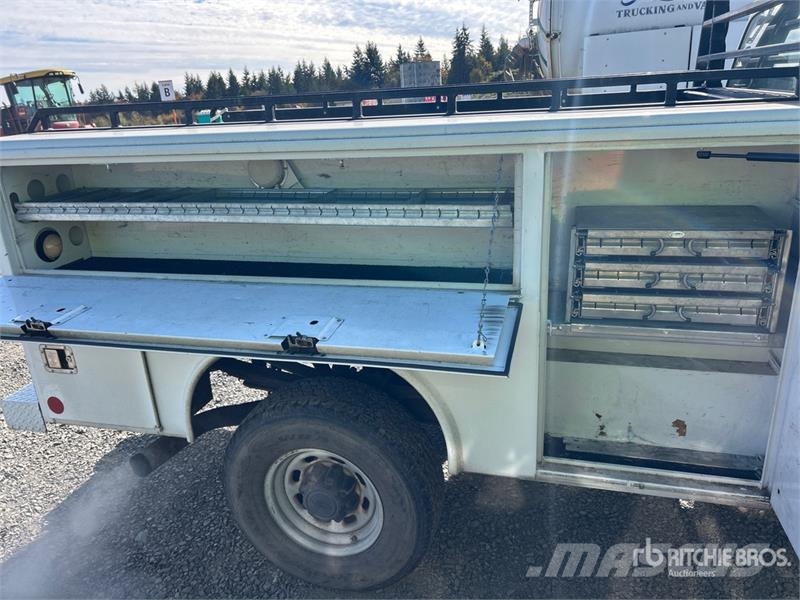 Ford F-350 XL 4x4 Utility Truck Vieglais kravas automobilis/izkraušana no sāniem