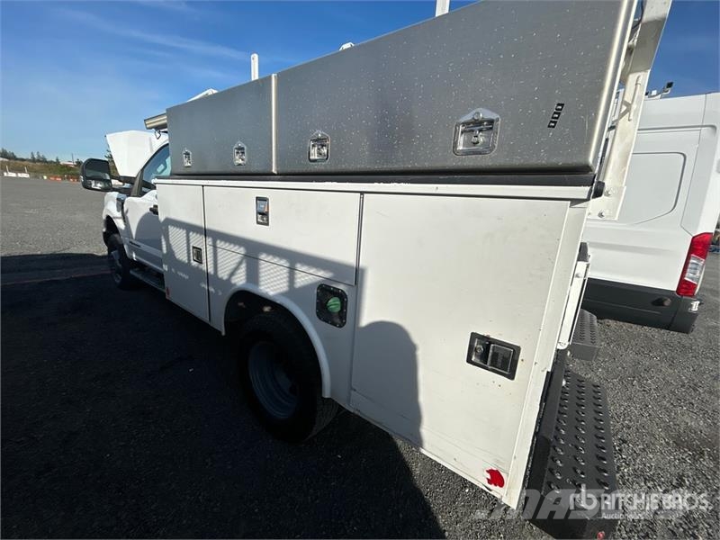 Ford F-350 XL 4x4 Utility Truck Pick up/Dropside