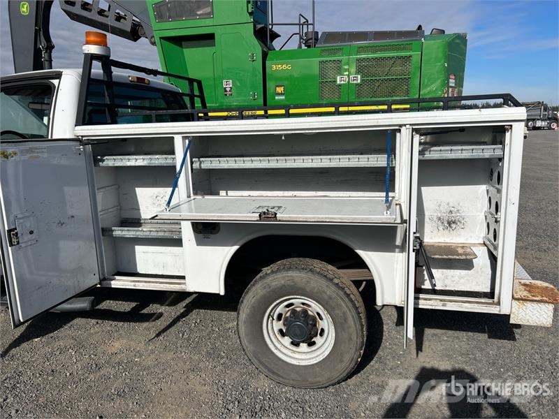 Ford F-350 XL 4x4 Utility Truck Vieglais kravas automobilis/izkraušana no sāniem