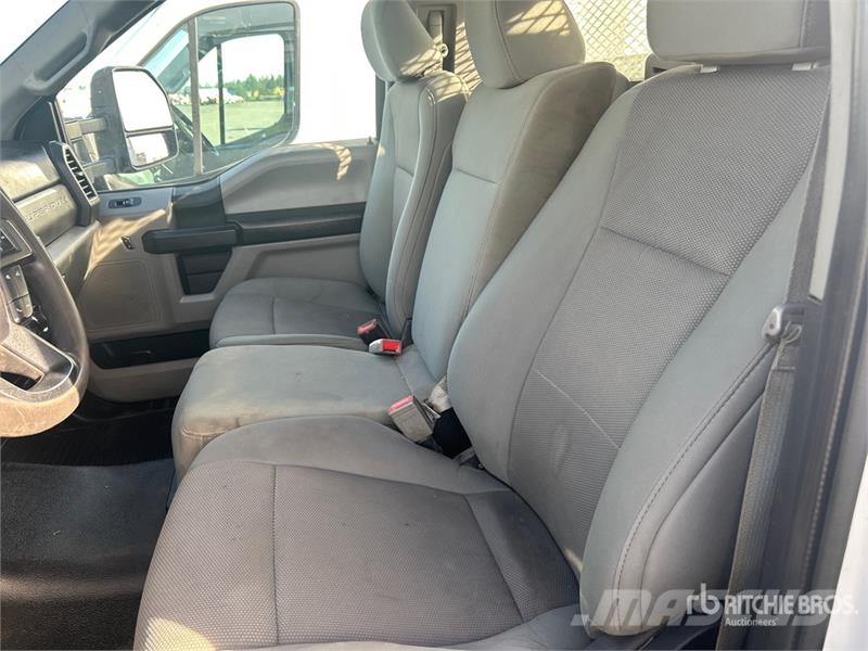 Ford F-350 XL 4x4 Utility Truck Pick up/Dropside