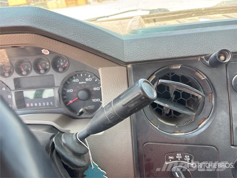 Ford F-350 XL 4x4 Utility Truck Lava-autot