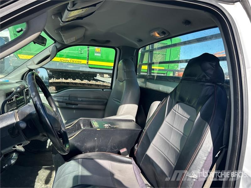 Ford F-350 XL 4x4 Utility Truck Vieglais kravas automobilis/izkraušana no sāniem