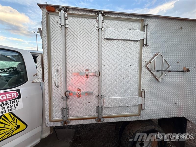 Ford F-350 XL 4x4 Van / Box Van Truck Van Body Trucks