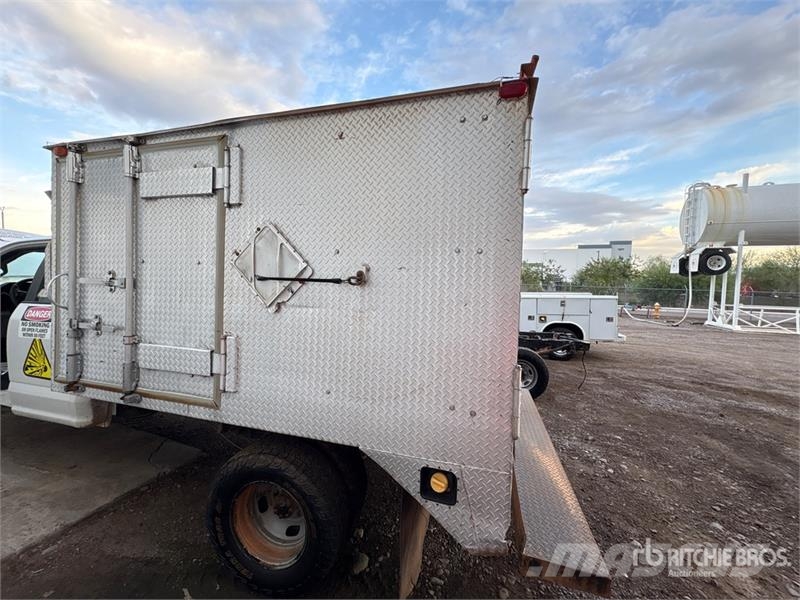 Ford F-350 XL 4x4 Van / Box Van Truck Van Body Trucks