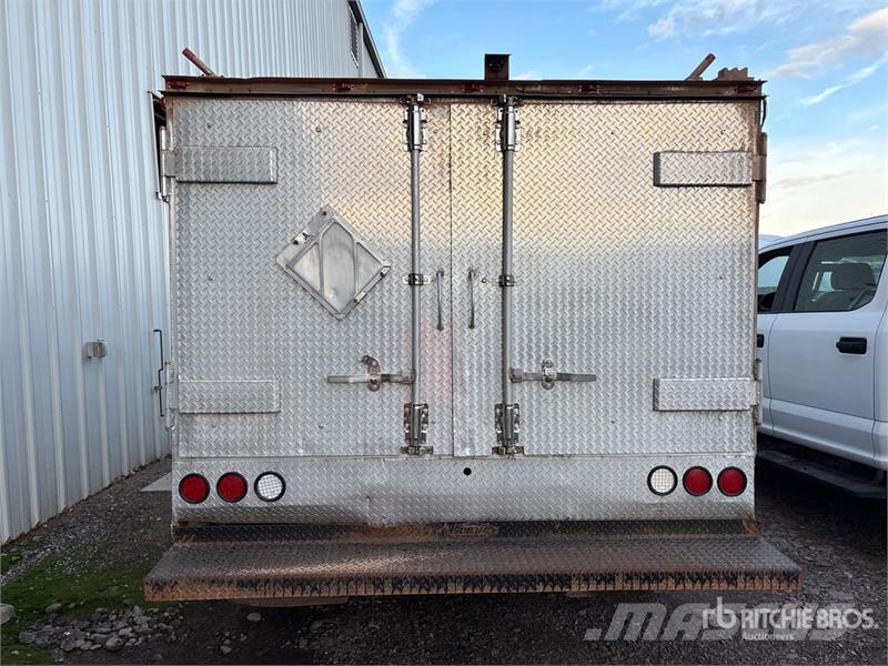 Ford F-350 XL 4x4 Van / Box Van Truck Van Body Trucks