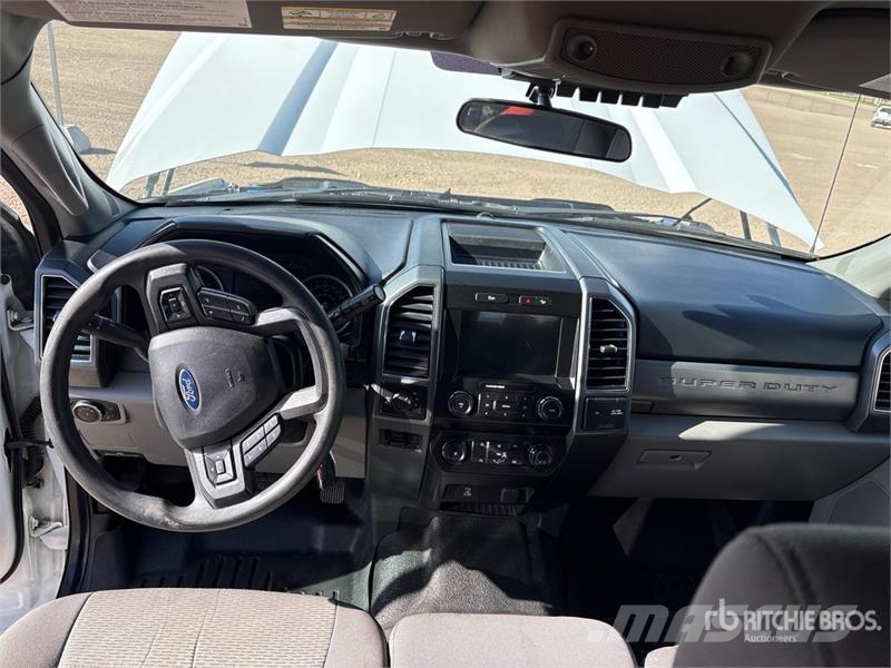 Ford F-350 XLT 4x4 Crew Cab Pickup Άλλα Vans