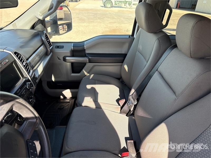 Ford F-350 XLT 4x4 Crew Cab Pickup Άλλα Vans