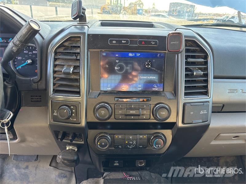 Ford F-350 XLT 4x4 Crew Cab Pickup Прочие фургоны