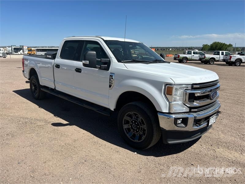 Ford F-350 XLT 4x4 Crew Cab Pickup Άλλα Vans