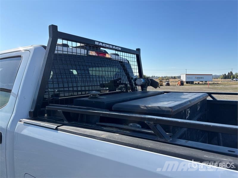 Ford F-350 XLT 4x4 Crew Cab Pickup Прочие фургоны