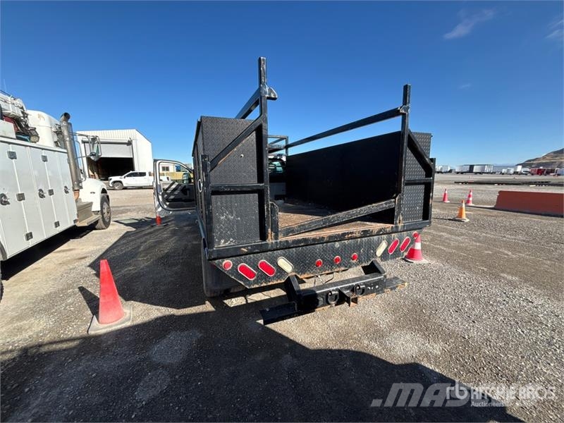Ford F-350 XLT 4x4 Crew Cab Utility Truck Bestelwagens met open laadbak