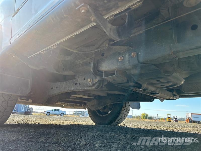 Ford F-350 XLT 4x4 Crew Cab Pickup Прочие фургоны
