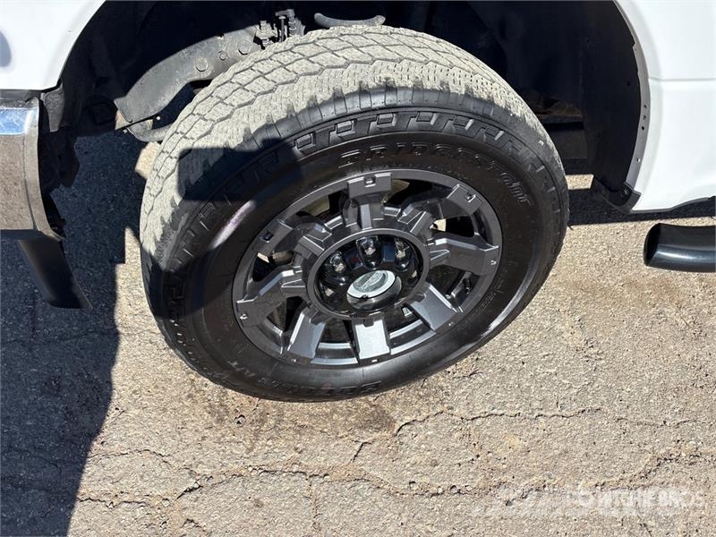 Ford F-350 XLT 4x4 Crew Cab Pickup Άλλα Vans