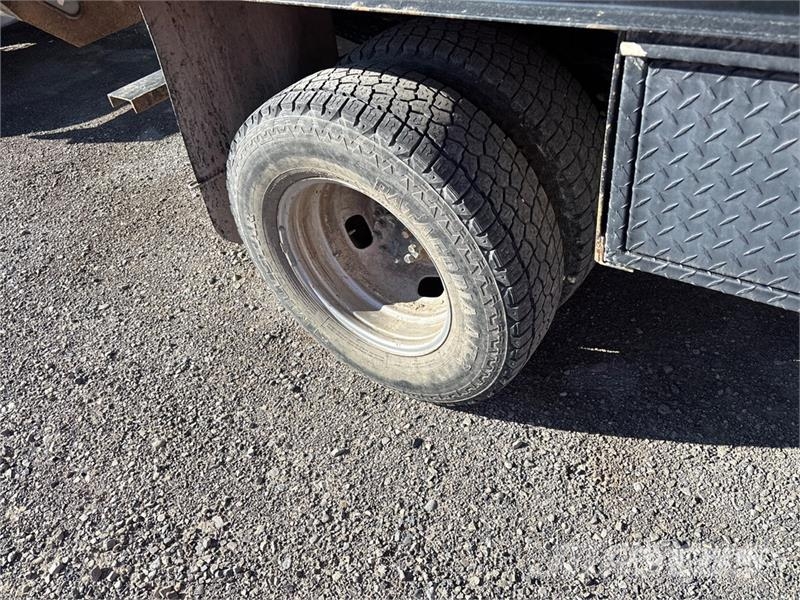 Ford F-350 XLT XL 4x4 Crew Cab Service Truck Komunalna vozila