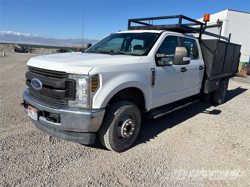 Ford F-350 XLT XL 4x4 Crew Cab Service Truck Komunalna vozila