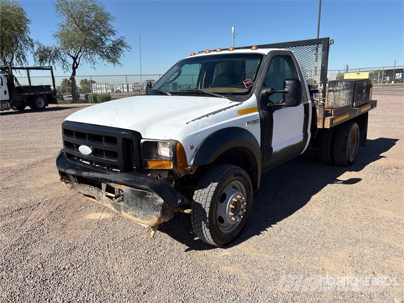 Ford F-450 Platformas/izkraušana no sāniem