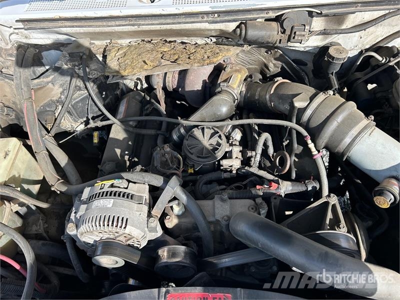 Ford F-450 Platformas/izkraušana no sāniem