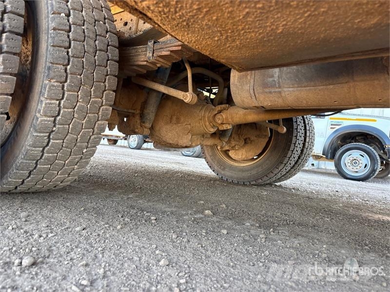 Ford F-450 Platformas/izkraušana no sāniem