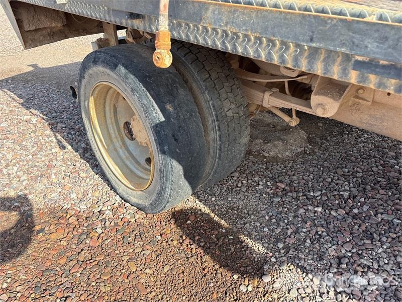 Ford F-450 Flatbed kamyonlar