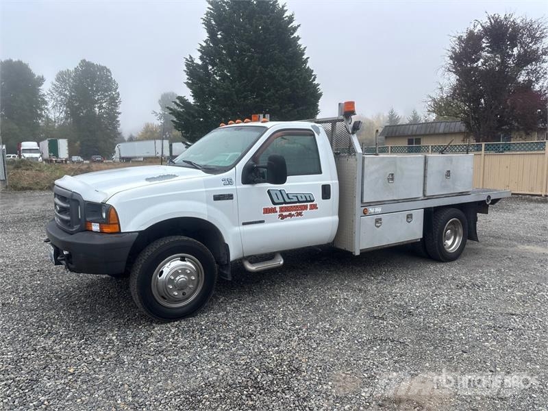 Ford F-450 Tovornjaki s kesonom/platojem