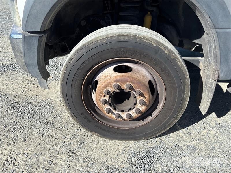 Ford F-450 Flakbilar