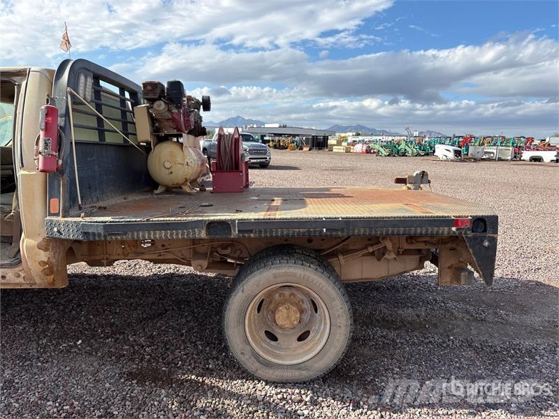 Ford F-450 Flatbed kamyonlar