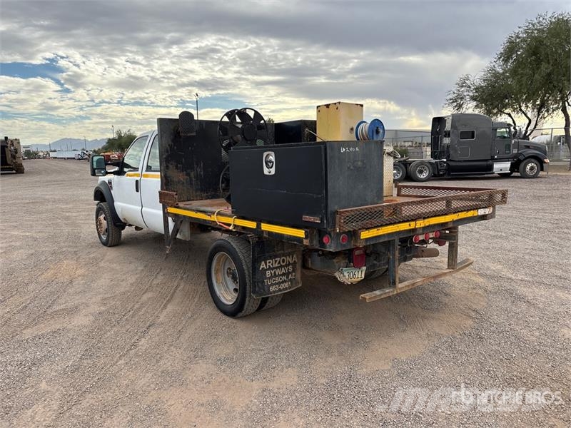 Ford F-450 Platós / Ponyvás teherautók