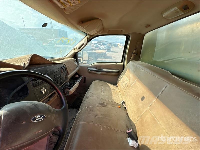 Ford F-450 Flatbed kamyonlar
