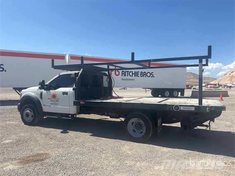 Ford F-450 플랫베드/드롭사이드 트럭