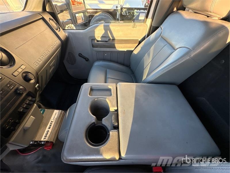 Ford F-450 Platformas/izkraušana no sāniem