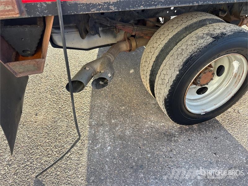 Ford F-450 Platformas/izkraušana no sāniem